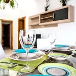 Ferienhaus Comfortable House In With Free Parking Tías