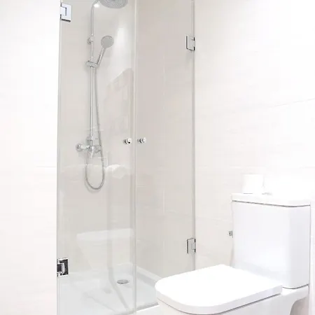 Comfortable House In With Free Parking Holiday home