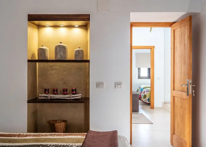 Comfortable House In With Free Parking